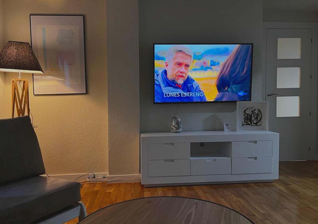 Vut Plaza Del Angel Apartment Salamanca Luaran gambar
