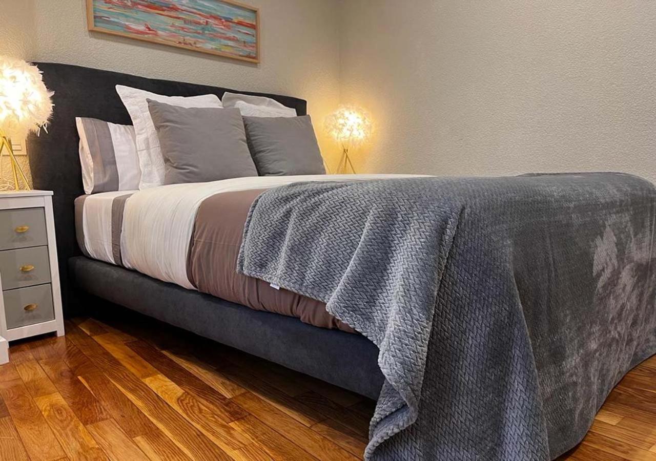 Vut Plaza Del Angel Apartment Salamanca Luaran gambar